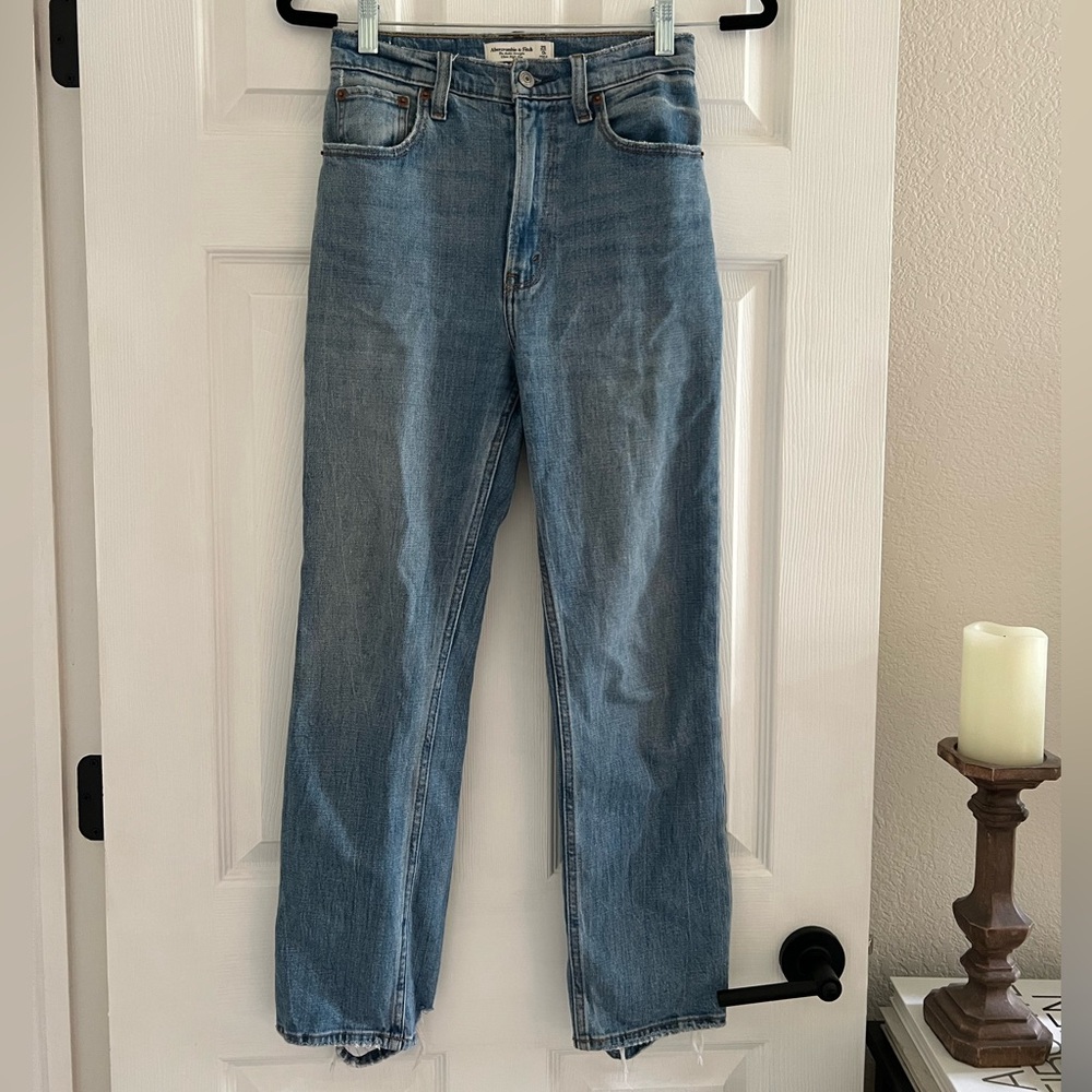Abercrombie & Fitch Ankle Straight Ultra High Rise Jeans (25/0R)